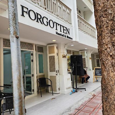 Forgotten Hostel Silom Bangkok Exteriör bild