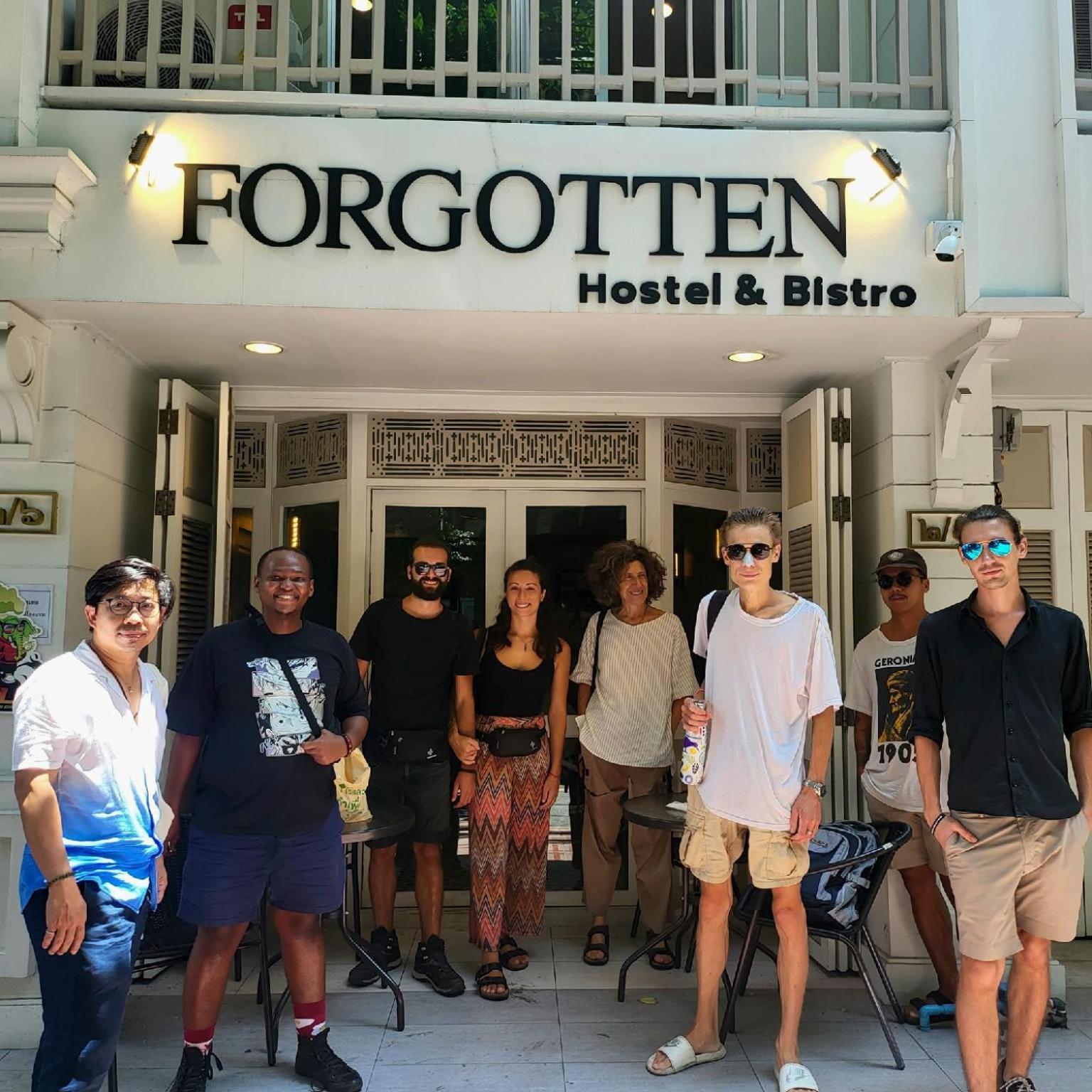 Forgotten Hostel Silom Bangkok Exteriör bild